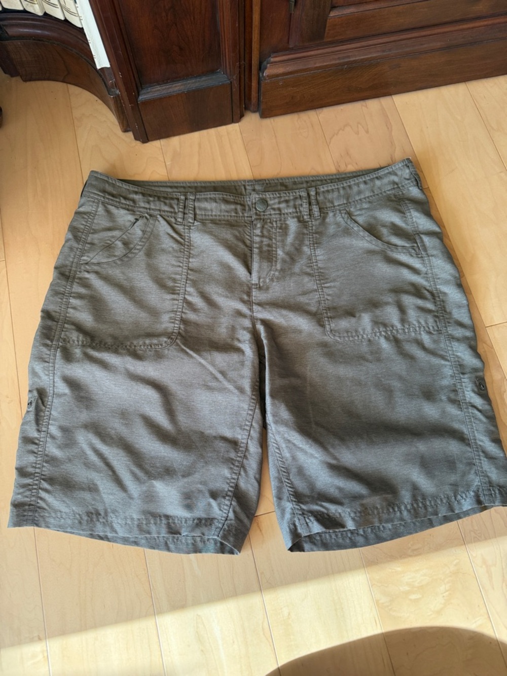 The North Face nylon blend hiking shorts - Sz 16